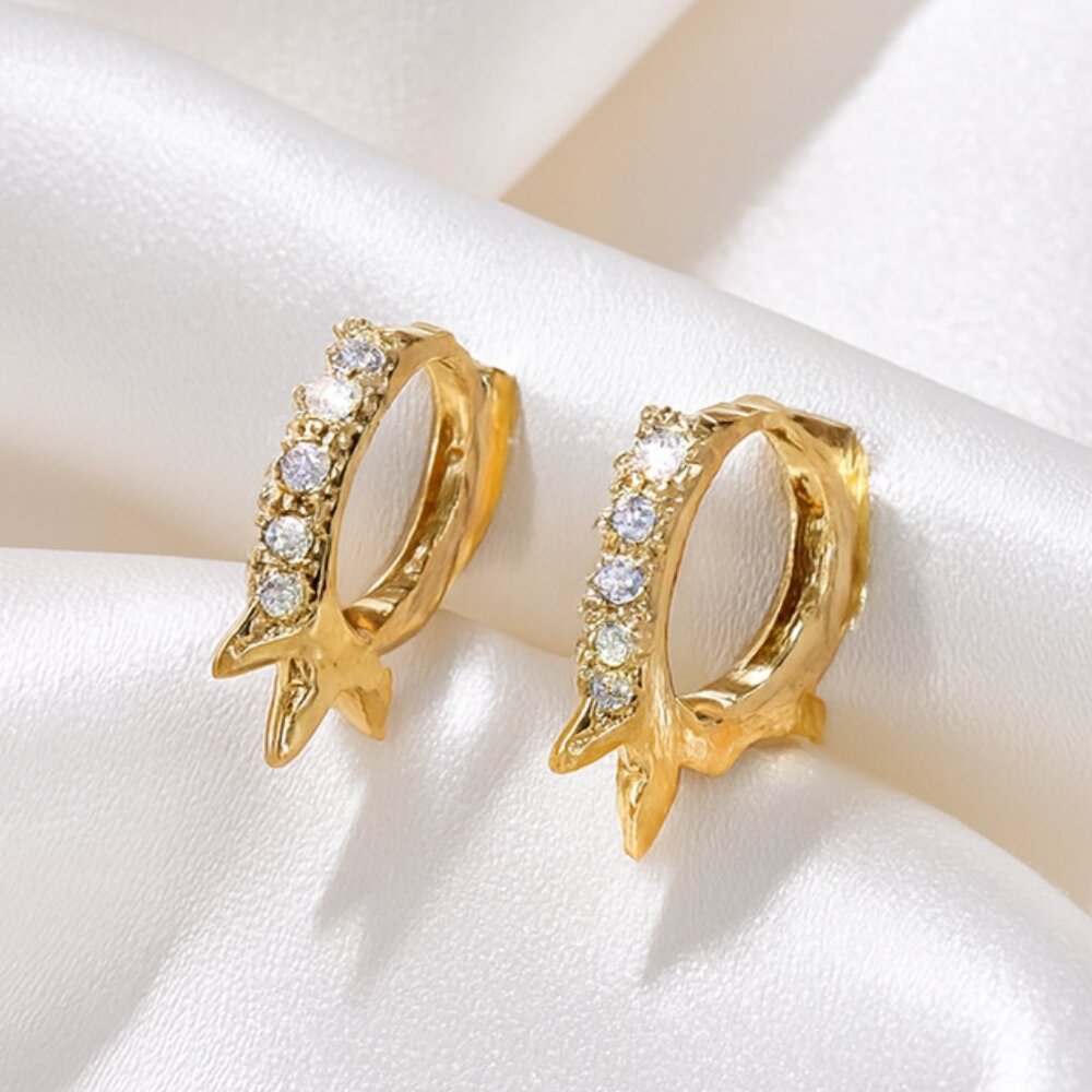 Gold Spike & Crystal Hoop Earrings – Minimalist Dainty Women Fashion Jewelry